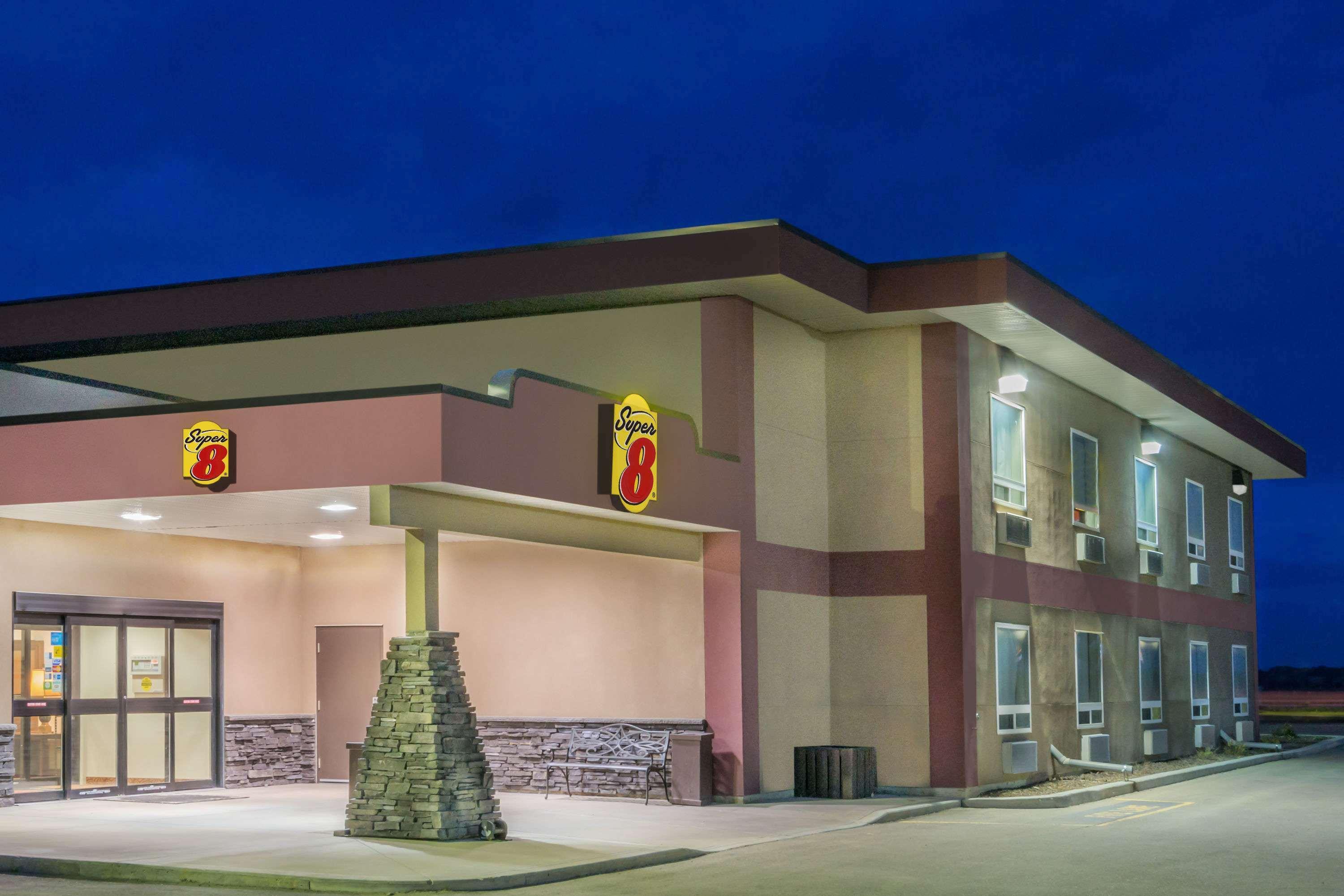 Super 8 By Wyndham Innisfail Luaran gambar